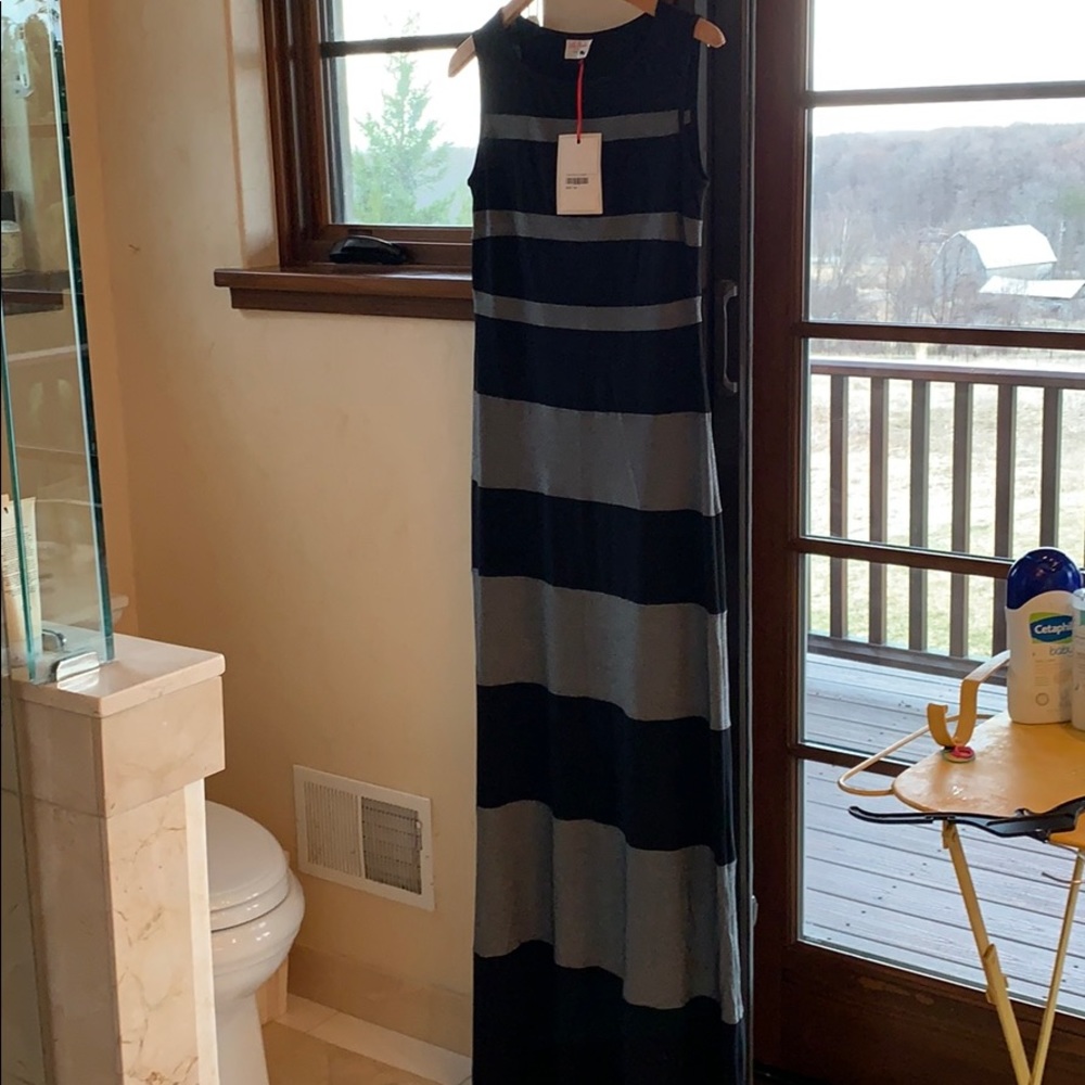 Leona Edmonton black and metallic dress